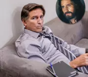 Jim Caviezel envia mensagem de Natal à família Bolsonaro em vídeo