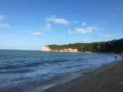 Justiça manda retirar barraca irregular na Praia do Madeiro em Pipa