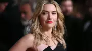 Kate Winslet revela primeiras experiências íntimas com mulheres na adolescência