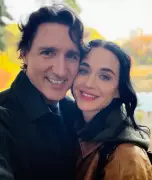 Katy Perry e Justin Trudeau confirmam romance com selfie no Japão