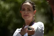 María Corina Machado vai a Oslo receber Nobel da Paz, apesar de ameaça de ser 'fugitiva'