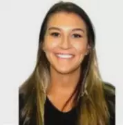 Médica pagará R$ 720 mil por fraudar cotas raciais na UniRio