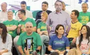 Michelle Bolsonaro critica aliança do PL com Ciro Gomes e causa racha na direita cearense