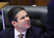 Motta rejeita pedido do PL e mantém cassação de Ramagem para 2025