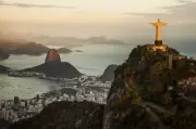Rio bate recorde histórico com 2 milhões de turistas estrangeiros em 2025