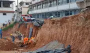 Trabalhador fica soterrado em obra de contenção em Cataguases