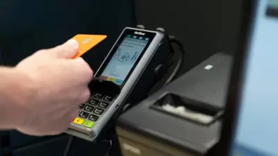 5 Gastos Invisíveis que Esvaziam sua Conta sem Você Perceber