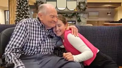 Amizade de 13 anos entre idoso de 90 e jovem de 16 emociona e vira exemplo