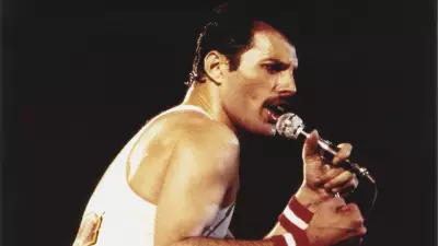 Bibi, filha secreta de Freddie Mercury, morre aos 48 anos após câncer raro