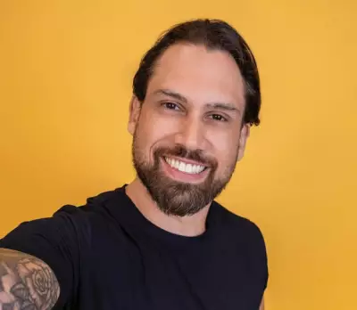 Brother do BBB 26 tem dívida na Justiça e participou de grupo cristão Legendários