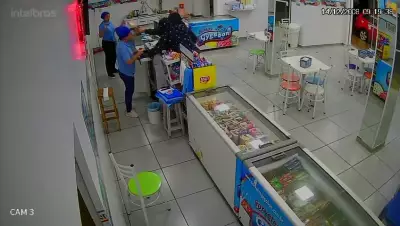 Dupla invade sorveteria e agride funcionária com arma em Itapeva; presos