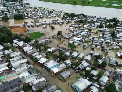Enchente no Acre afeta 12 mil pessoas e deixa famílias desabrigadas