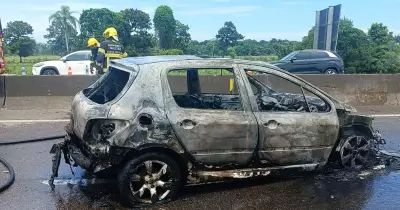 Engavetamento com 8 veículos e carro em chamas fere 4 na BR-101 em SC