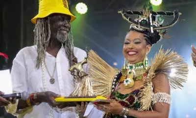 Estudante de jornalismo é eleita a 45ª Deusa do Ébano do Ilê Aiyê em Salvador