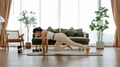 Exercício físico é tão eficaz quanto terapia e antidepressivos para depressão