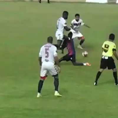 Jogador do Barcelona-RO sofre fratura facial após joelhada em jogo do Rondoniense