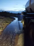 Acidente com vazamento de ácido interdita BR-135 por 6 horas em MG