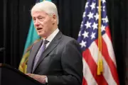 Bill Clinton e Barack Obama condenam mortes de americanos pelo ICE em Minneapolis