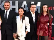Brooklyn Beckham expõe racha familiar: acusa pais de sabotar casamento e manipular mídia