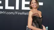 Chrissy Teigen retoma sobriedade e revela luta contra o álcool em depoimento íntimo
