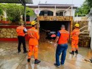 Chuva de 53 mm causa desabamento de parede em base do Samu em Araçuaí