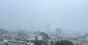 Chuva forte causa alagamentos em Uberlândia; Defesa Civil emite alerta