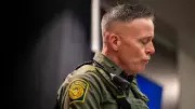 Comandante da Patrulha de Fronteira dos EUA é realocado após morte em operação de imigração