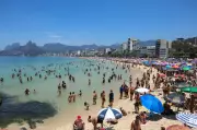 Criminalidade avança nas praias do Brasil: facções transformam paraísos turísticos em territórios de guerra