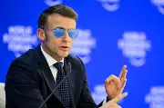 Óculos de Macron em Davos fazem ações da iVision Tech dispararem quase 28%