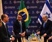 Flávio Bolsonaro encontra Netanyahu em Israel e irmão anuncia candidatura presidencial