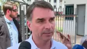 Flávio Bolsonaro revela conversas estratégicas nos EUA e fala sobre pai