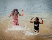 Fotolivro gratuito retrata 3 mulheres e suas conexões com o Rio São Francisco