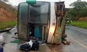 Idoso de 84 anos morre e 11 ficam feridos em acidente com ônibus interestadual na Bahia