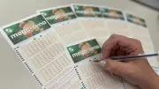 Mega-Sena: 4 apostas de Rondônia acertam quina e prêmio acumula
