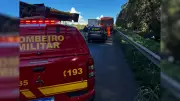 Motociclista de 51 anos morre ao bater em carreta na BR-050, em Uberlândia