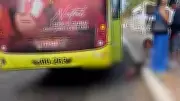 Passageira sofre ferimento no pé ao cair durante descida de ônibus em São Luís