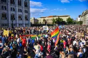 Prefeito de Budapeste é acusado judicialmente por liderar Parada Gay proibida