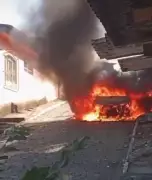 Veículo de combate à dengue pega fogo em Bom Jesus do Itabapoana; ninguém se feriu