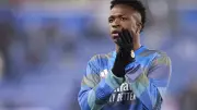 Vini Jr é vaiado no Bernabéu; Mbappé dá apoio e marca gol em vitória do Real