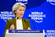 Von der Leyen rebate Trump em Davos, defende Groenlândia e critica ameaças tarifárias