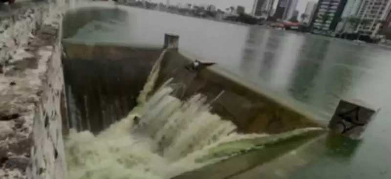 Chuvas intensas elevam nível do Açude Velho e causam alagamentos em Campina Grande