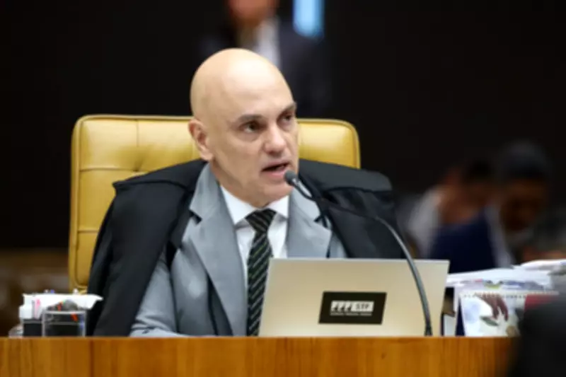 Moraes defende palestras de juízes e critica 'demonização' em debate sobre ética no STF