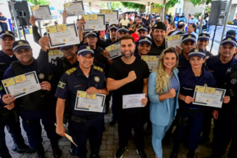 Primeira turma da Guarda Civil de Campos se forma habilitada para porte funcional de arma