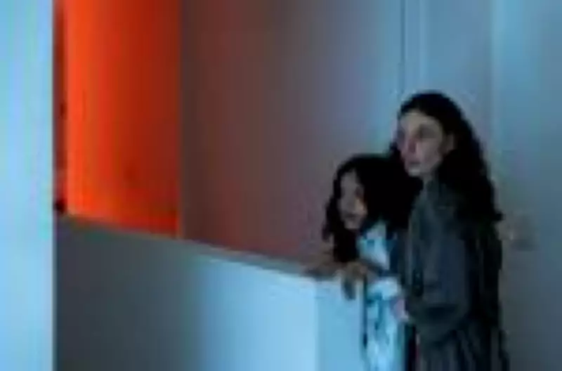 Remake brasileiro de 'O Quarto do Pânico' estreia no Telecine com Ísis Valverde