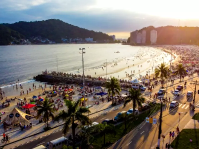 São Vicente instala tendas de acolhimento para mulheres e crianças durante o Carnaval