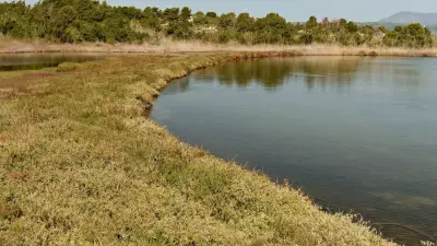 Acidente fatal no Lago Baikal: micro-ônibus com turistas chineses afunda na Sibéria