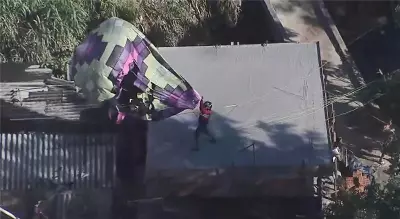 Balões caem em hospital e residência em Guarulhos, na Grande São Paulo