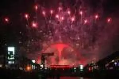 Bastidores ao vivo: Desfile das Campeãs do Carnaval 2026 reúne escolas no sábado