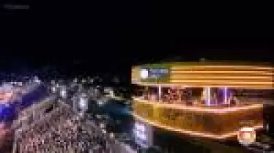 BBB 26: Gabriela e Chaiany curtem Carnaval na Sapucaí em camarote suspenso a 25 metros