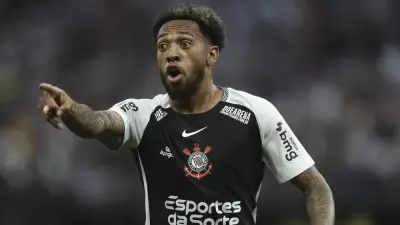 Corinthians estuda rescisão após lesão grave de Martínez e polêmica envolvendo ausência